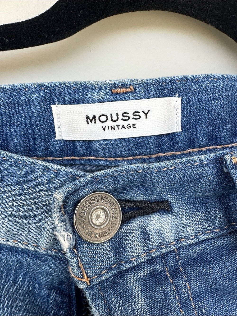 Moussy Medium Blue Ripped Cropped Jeans - Picture 2 of 4